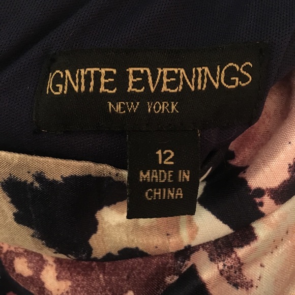 Halter A-line navy/pink gown - Picture 4 of 5